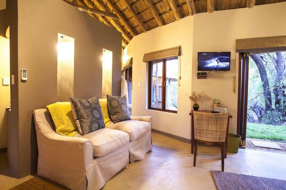 Tambuti Lodge Pilanesberg Esterno foto