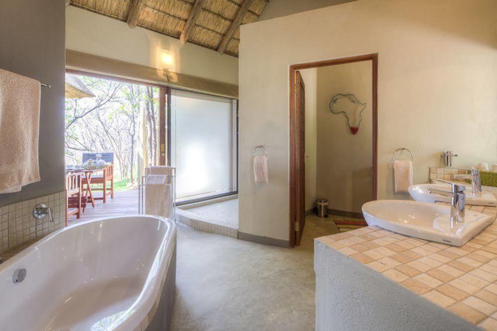 Tambuti Lodge Pilanesberg Esterno foto
